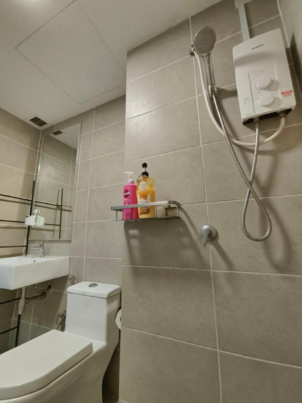 Cozy Mrt-Linked Unit, Dsara Sentral Sovo #Ds1 Sungai Buloh Exterior foto